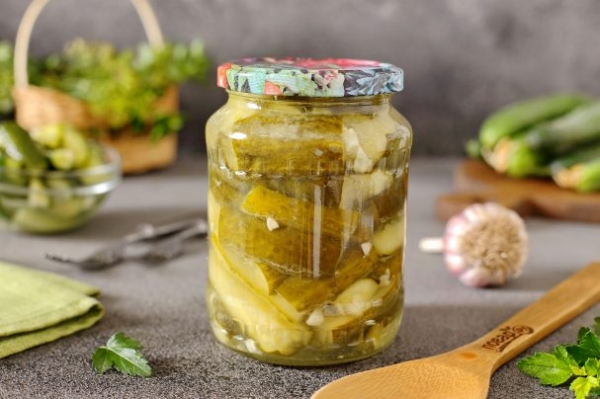 Огурцы по-польски дольками на зиму Огурцы по-польски дольками на зиму