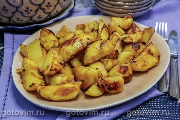 Картофель в маринаде, запеченный в духовке с соусом терияки Картофель в маринаде, запеченный в духовке с соусом терияки