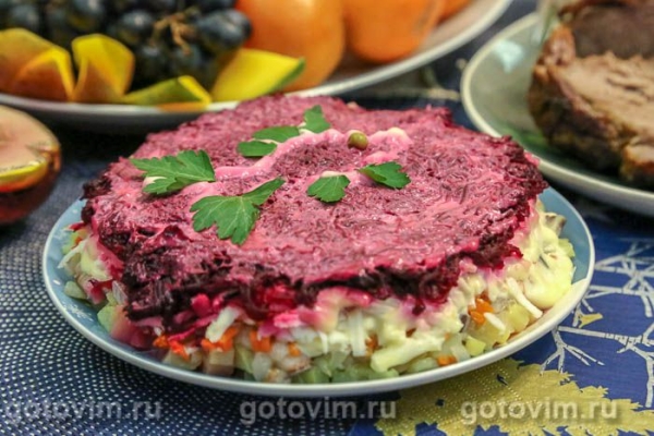 Селедка под шубой с плавленым сыром Селедка под шубой с плавленым сыром