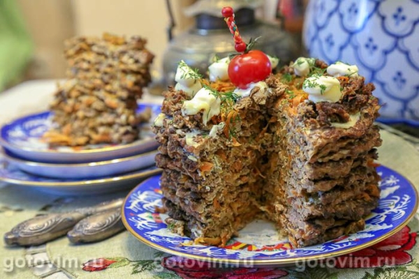 Печеночно-мясной торт Печеночно-мясной торт