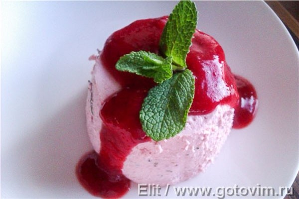 Творожный десерт с клубникой Творожный десерт с клубникой