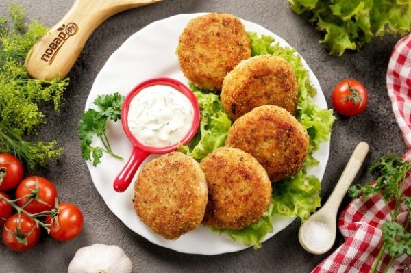 Куриные котлеты с хлебом Куриные котлеты с хлебом